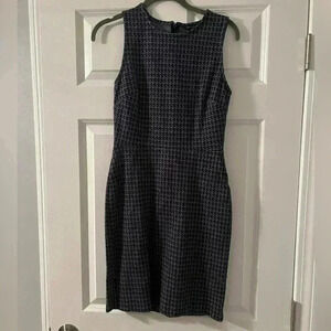 Banana Republic | Blue and Grey Houndstooth Patterned Sheath Dress | Size 4